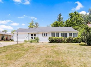 1220 W Semor Dr, Decatur, IL 62521