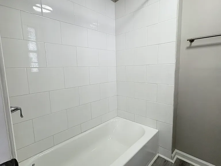 Meridian Living II — Photo 10