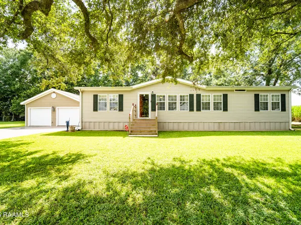 1205 S Larriviere Rd, Youngsville, LA 70592