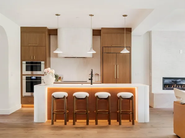 79 Park St #3, Brookline, MA 02446