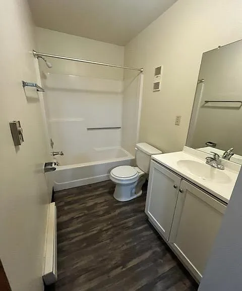 20 Forest Ave — Photo 7