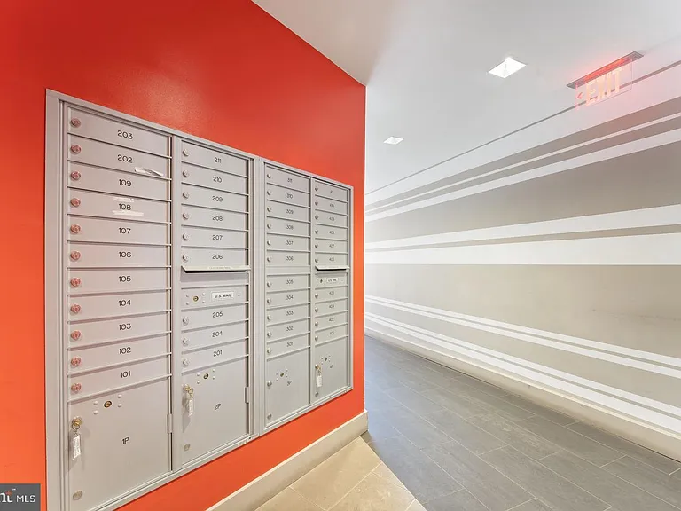 1500 Pennsylvania Ave SE #308 — Photo 16