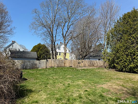 4th image of 13 Moss Street