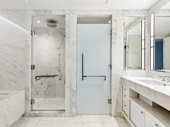 10 Riverside Boulevard image 6 of 19