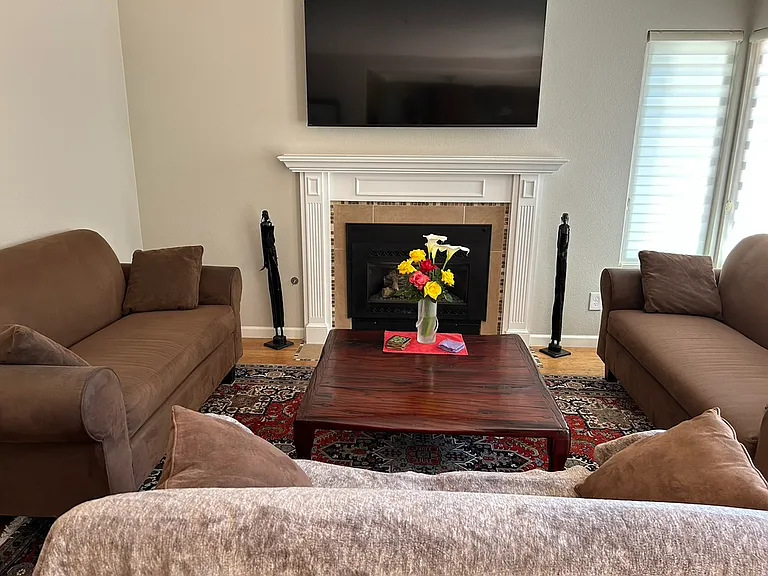 1407 Boxwood Ct — Photo 5
