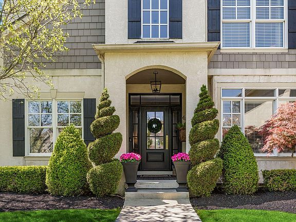 2nd image of 4556 Hickory Rock Dr