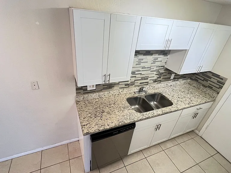 2130 Forest Knoll Dr NE #108 — Photo 10