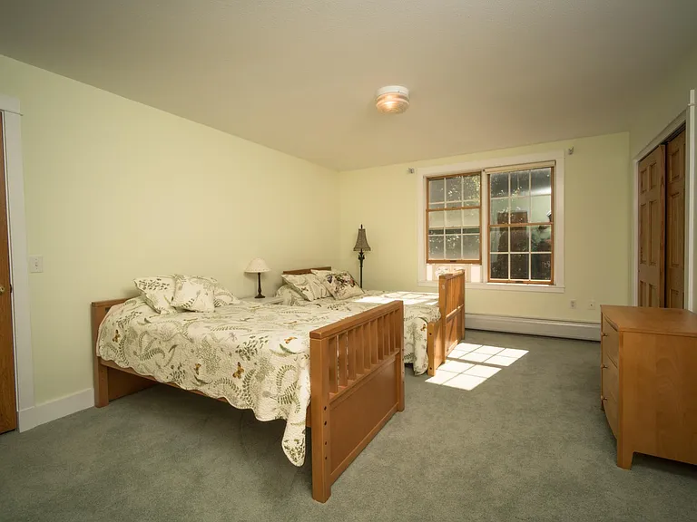 17 Strawberry Hill Rd — Photo 12
