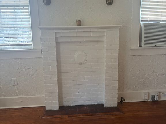3rd image of 6 Columbus Dr #C