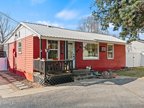 1316 S 38th Ave, Yakima, WA 98902
