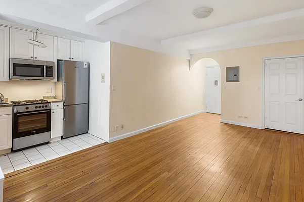 Rented by Oxford Property Group | media 10