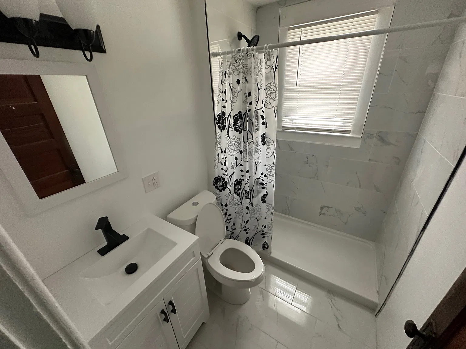 3 bed, $1,800 — Photo 4