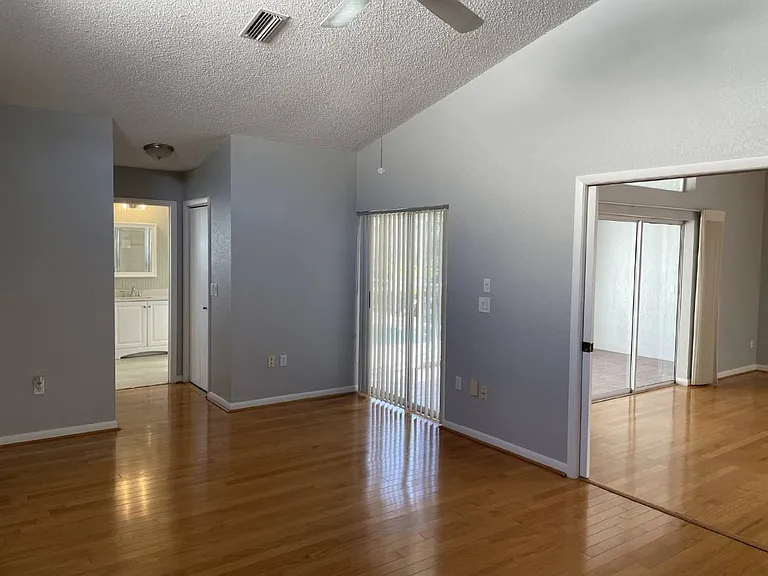 9178 Rhett Ln — Photo 5