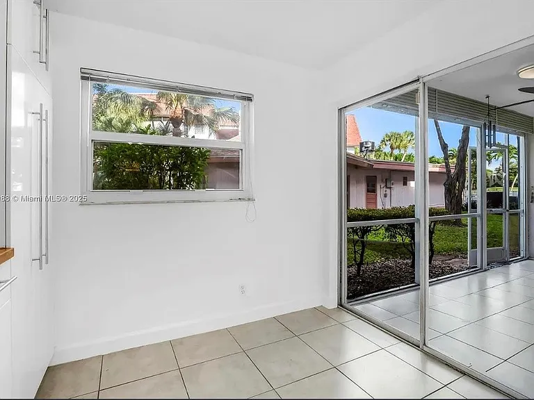 8002 Lagos De Campo Blvd #101 — Photo 7