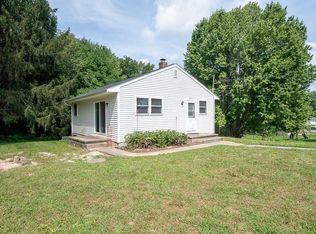 403 Benson Rd, Northbridge, MA 01534