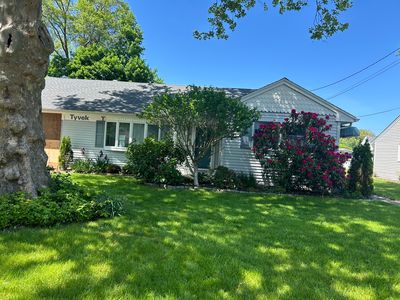 56 Elmsford Rd, Bridgeport, CT, 06606