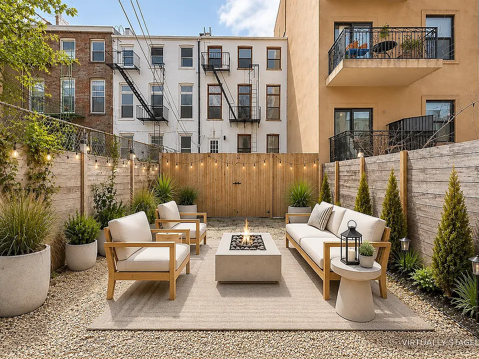 37 Woodhull St #2