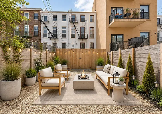 Outdoor, photo 1