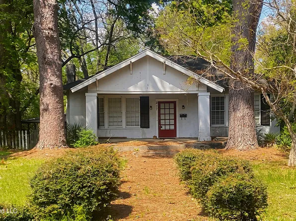 217 E Center St, Canton, MS 39046