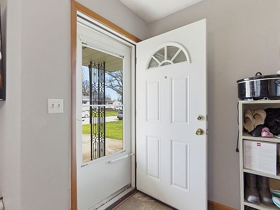 3rd image of 1115 Ringo St