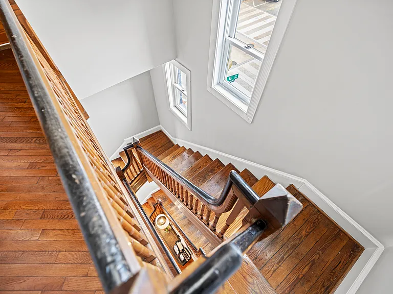 547 Florida Ave NW #4 — Photo 12