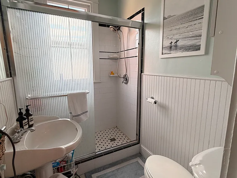 1407 King St #3 — Photo 10