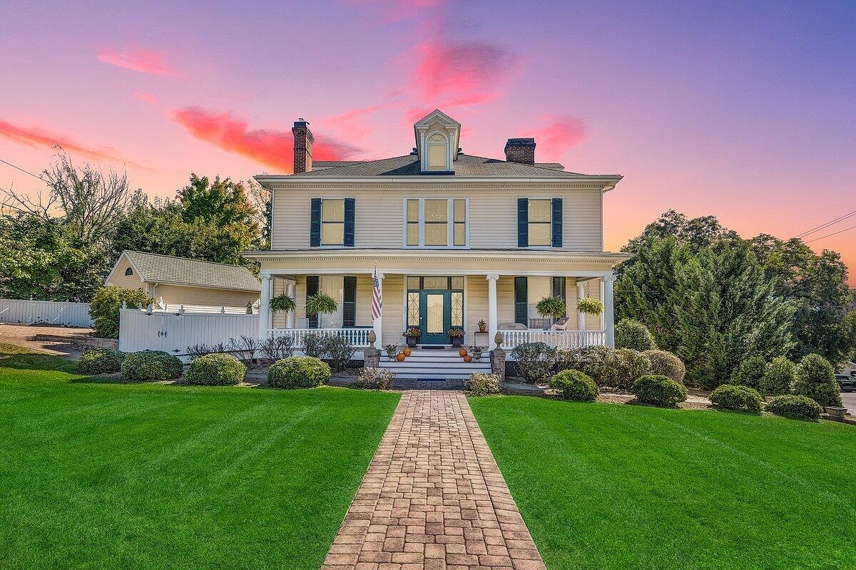 502 Longwood Ave, Bedford, VA 24523 MLS 911748 Zillow