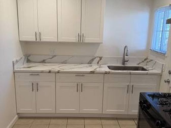 4th image of 715 E Hardy St APT 5