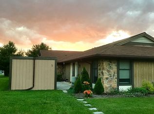 5 Abbey Ct, Carlisle, PA