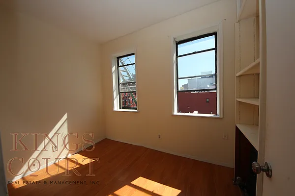 Rented by Kings Court Real Estate | media 11