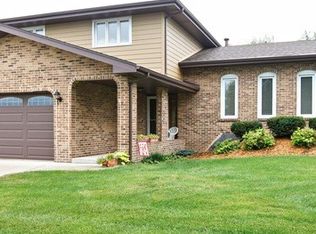 15562 S Trailside Dr, Homer Glen, IL 60491