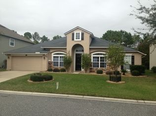 623 Wakeview Dr, Orange Park, FL 32065