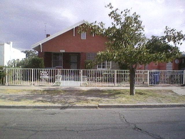 1st image of 3816 La Luz Ave