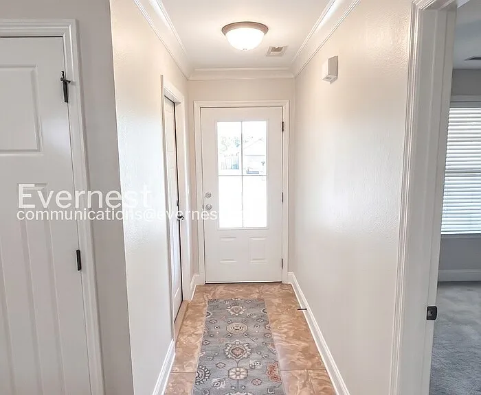 958 Colony Cir — Photo 6
