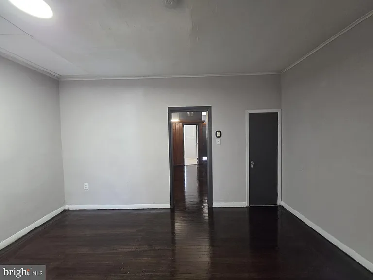 633 E Allegheny Ave — Photo 12