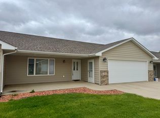 207 W 5th St UNIT 104, Hartford, SD 57033