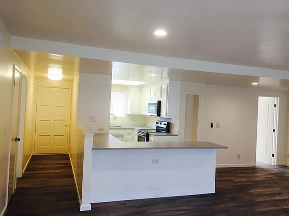 2nd image of 753 Santa Ysabel Ave #B