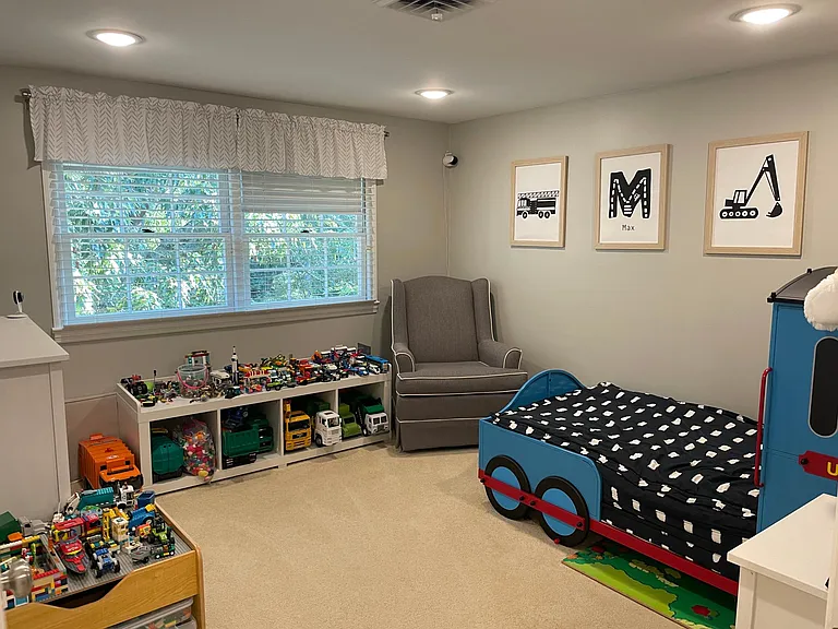 4050 Dresden Dr — Photo 32