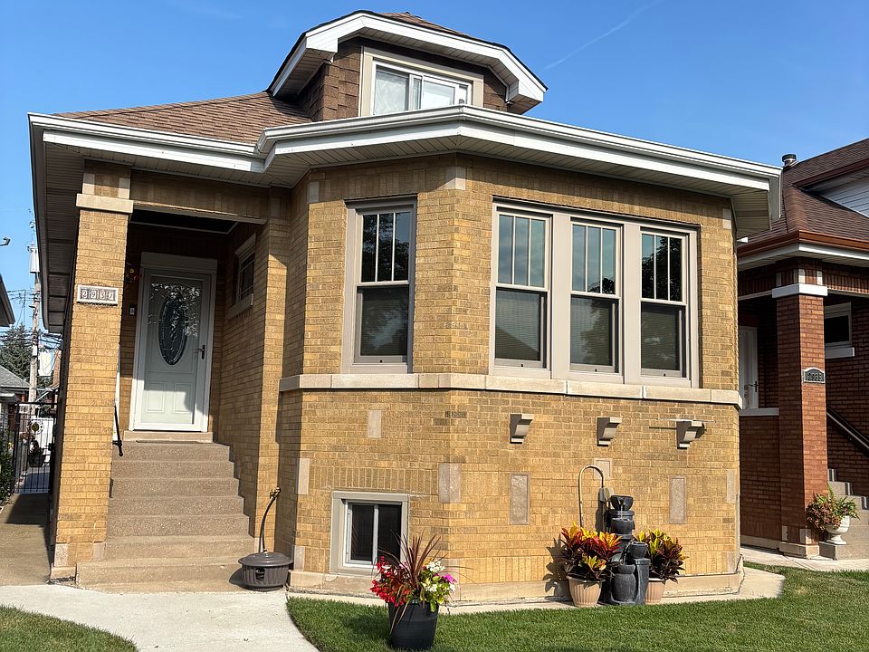 1st image of 2937 N Linder Ave #G