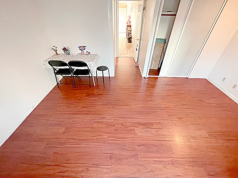 Lydia Ave — Photo 6
