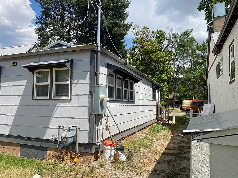 871 E 3rd Ave — Photo 12