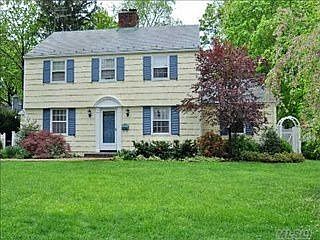 1st image of 8 Alden Ln