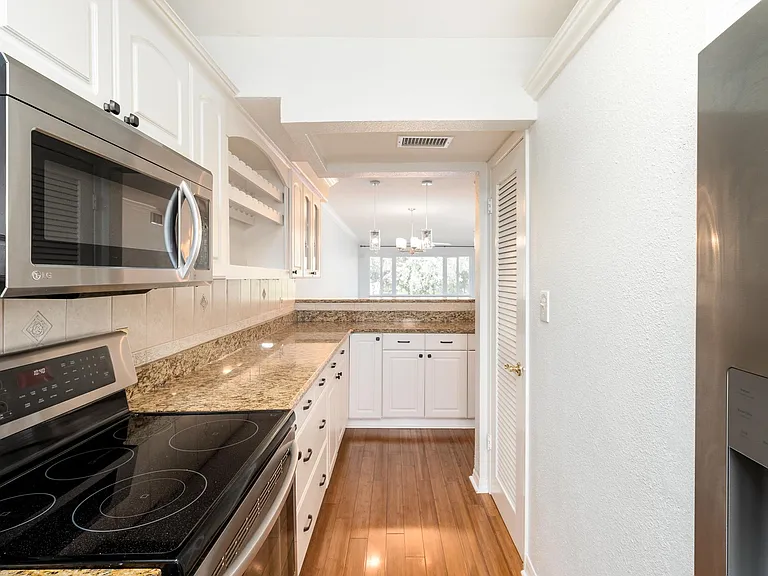 4550 Overlook Dr NE #259 — Photo 5