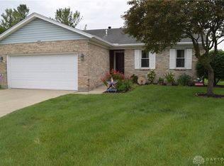 804 Spring Lake Cir, Enon, OH 45323