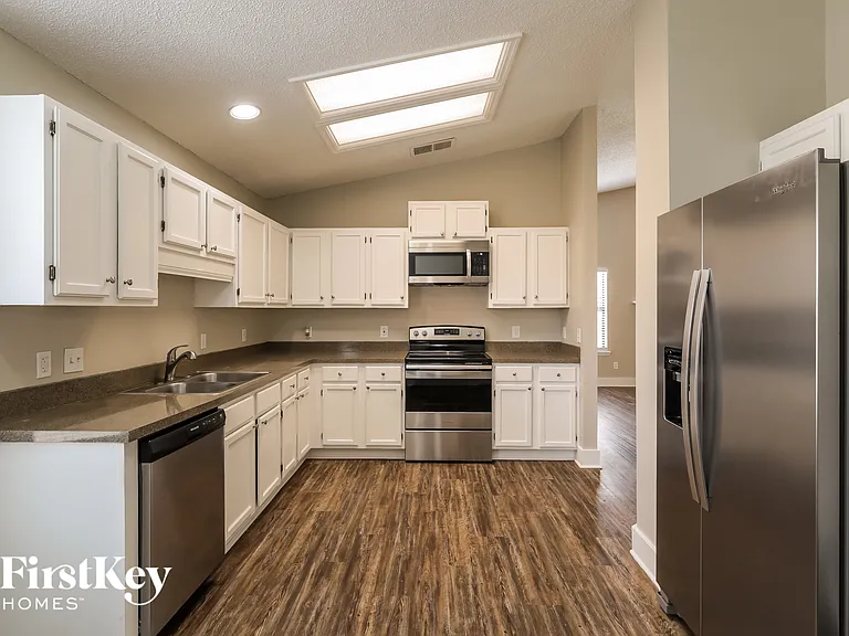 8717 Irongate Dr — Photo 5