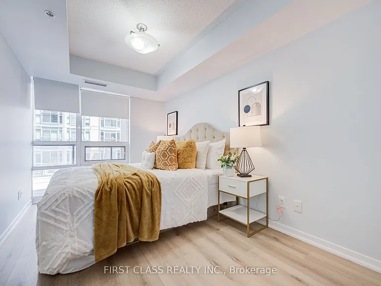 68 Abell St #527 — Photo 11