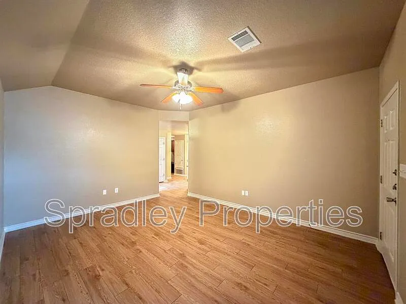 Building Photo - 208 Andy Ln #A