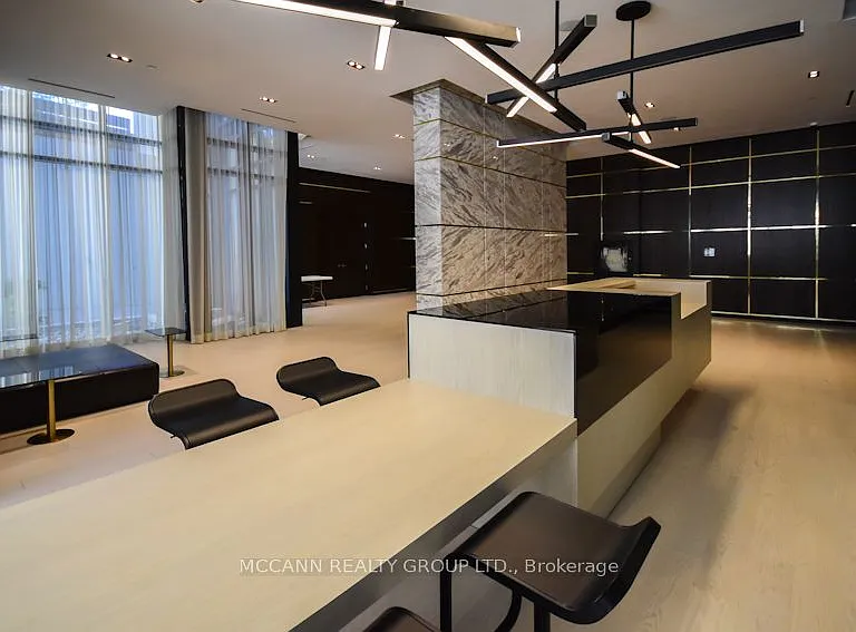3018 Yonge St #UPH8 — Photo 27