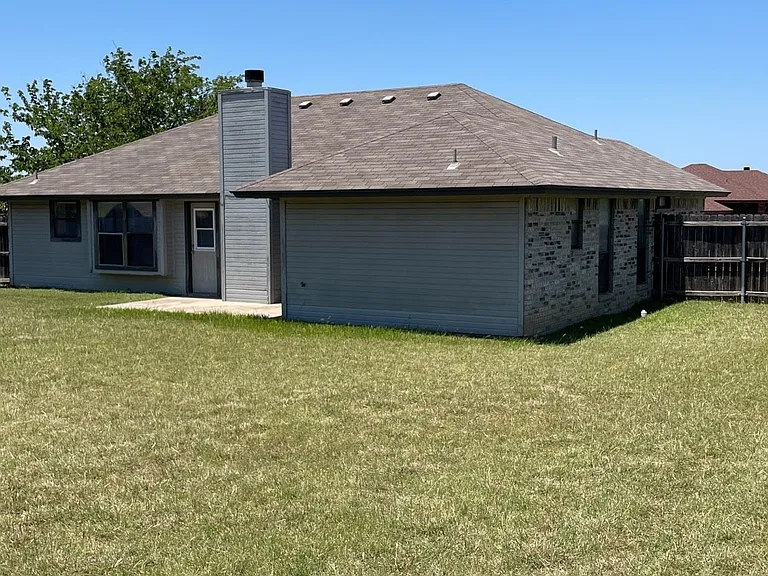 4208 Shagbark Dr — Photo 21