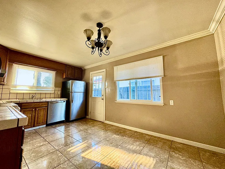668 Santa Coleta Ct — Photo 5